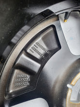 Load image into Gallery viewer, 1x Alufelge 16 Zoll 6.5" 4x100 45ET Glanz Schwarz 403006547R Dacia Sandero I FEL2139115109qr