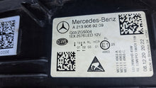Laden Sie das Bild in den Galerie-Viewer, Frontscheinwerfer Mercedes-Benz W213 A2139069209 LED Rechts Headlight SCH8194967694mi
