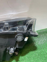Laden Sie das Bild in den Galerie-Viewer, Frontscheinwerfer BMW 3 F34 63117470436 Rechts Scheinwerfer Headlight SCH6545119618hu