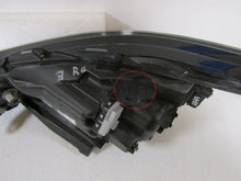 Laden Sie das Bild in den Galerie-Viewer, Frontscheinwerfer Toyota Highlander LED Rechts Scheinwerfer Headlight SCH8637828144is