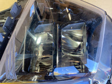 Laden Sie das Bild in den Galerie-Viewer, Frontscheinwerfer Hyundai Tucson N792112010 Links Scheinwerfer Headlight SCH5850919637tx