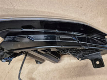 Laden Sie das Bild in den Galerie-Viewer, Frontscheinwerfer Skoda Enyaq 5LB941015H LED Links Scheinwerfer Headlight SCH6438664138eb