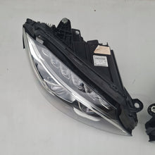 Laden Sie das Bild in den Galerie-Viewer, Frontscheinwerfer Mercedes-Benz W205 A2059069401 Full LED Rechts oder Links SCH9702326326gv