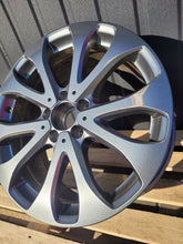 Laden Sie das Bild in den Galerie-Viewer, 1x Alufelge 18 Zoll 8.0&quot; 5x112 A2534011500 Mercedes-Benz Glc Rim Wheel
