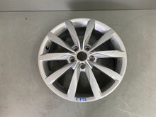 Load image into Gallery viewer, 1x Alufelge 17 Zoll 6.0&quot; 5x112 48ET Glanz Silber 5G0601025 VW Golf Vii Rim Wheel