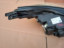 Load image into Gallery viewer, Frontscheinwerfer Renault Captur 260601693 Links Scheinwerfer Headlight SCH4092956167id