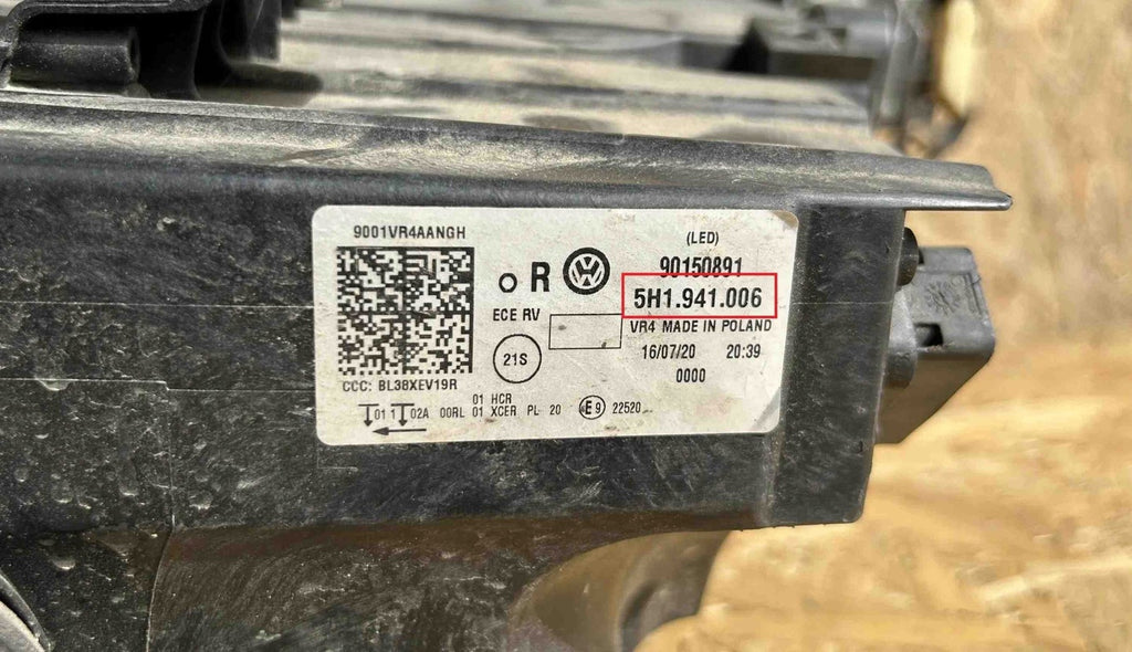 Frontscheinwerfer VW Golf VIII Variant I 5H1941006 Rechts Scheinwerfer Headlight SCH5154631707jz