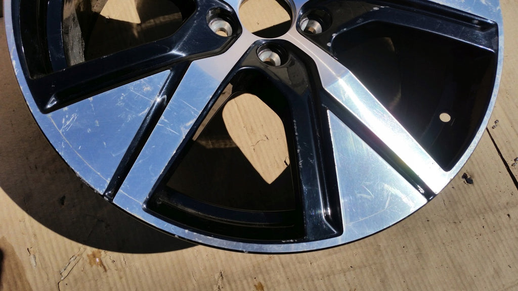 1x Alufelge 19 Zoll 7.5" 5x108 50,5ET 32243375 Volvo Xc40 Rim Wheel