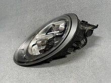 Laden Sie das Bild in den Galerie-Viewer, Frontscheinwerfer Porsche 991 Carrera 99163117103- LED Links Headlight SCH6858233739le