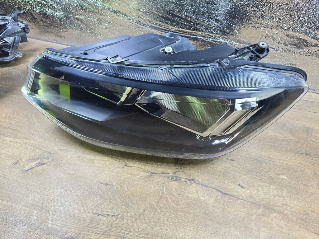 Frontscheinwerfer VW Caddy 2K8941005D Links Scheinwerfer Headlight SCH3132094837fx