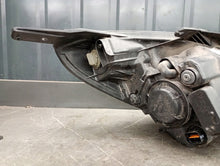Load image into Gallery viewer, Frontscheinwerfer Hyundai I20 92101-4P000 Links Scheinwerfer Headlight