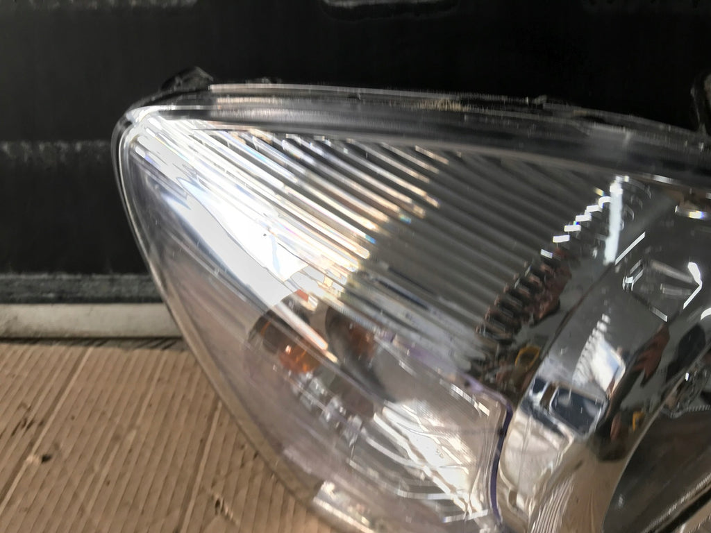 Frontscheinwerfer Hyundai Matrix 92101-10010 Rechts Scheinwerfer Headlight