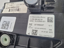 Laden Sie das Bild in den Galerie-Viewer, Frontscheinwerfer Mercedes-Benz W206 A2069066204 Ein Stück (Rechts oder Links) SCH3119757013lq