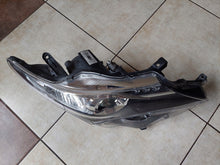 Laden Sie das Bild in den Galerie-Viewer, Frontscheinwerfer Toyota Auris 81110-02E21-1 LED Rechts Scheinwerfer Headlight SCH3681151159qi
