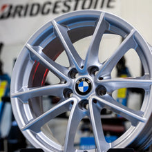 Laden Sie das Bild in den Galerie-Viewer, 4x Alufelge 17 Zoll 7.5" 5x112 27ET Glanz Silber 6868217 BMW G32 Rim Wheel FEL4386012367rj