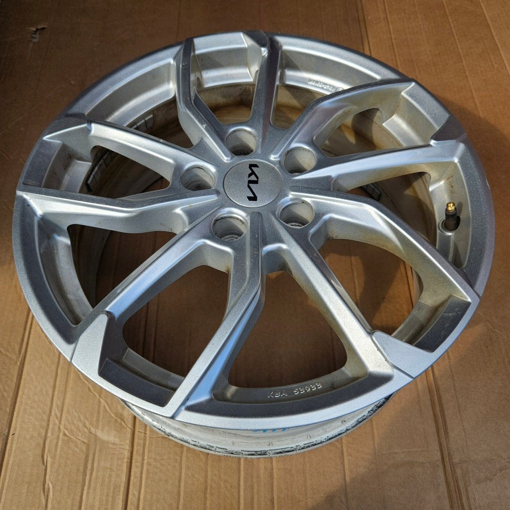 1x Alufelge 17 Zoll 7.0" 5x114.3 43 5ET Glanz Schwarz Hyundai I Rim Wheel FEL1920645018tr