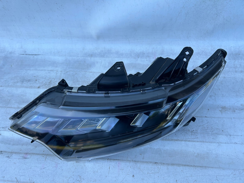 Frontscheinwerfer Mitsubishi Outlander III 8301D3-31 LED Links Headlight