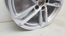Laden Sie das Bild in den Galerie-Viewer, 1x Alufelge 17 Zoll 7.5" 5x100 46ET Glanz Silber 82A601025K Audi A1 Rim Wheel FEL7617295702tf