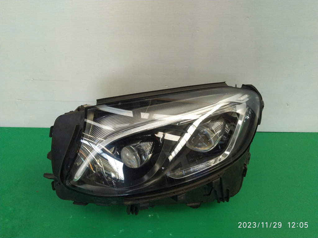 Frontscheinwerfer Mercedes-Benz Glc A2539065701 Ein Stück (Rechts oder Links) SCH9105136606kj