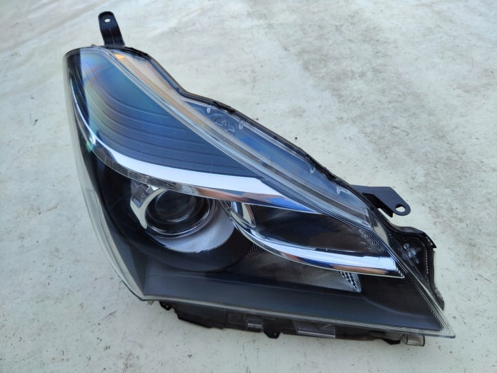 Frontscheinwerfer Toyota Yaris FPW1718 Rechts Scheinwerfer Headlight SCH8010717866jz