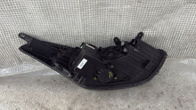 Laden Sie das Bild in den Galerie-Viewer, Frontscheinwerfer Hyundai I30 HI3012 Links Scheinwerfer Headlight SCH5201354966fd