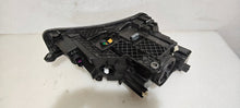 Laden Sie das Bild in den Galerie-Viewer, Frontscheinwerfer Skoda Superb III 3V1941015B Xenon Links Scheinwerfer Headlight