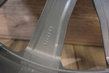 Laden Sie das Bild in den Galerie-Viewer, 1x Alufelge 19 Zoll 7.5&quot; 5x112 32ET 6877326 BMW X3 G01 G02 Rim Wheel