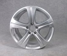 Laden Sie das Bild in den Galerie-Viewer, 1x Alufelge 18 Zoll 8.0&quot; 5x112 43ET A2134011400 Mercedes-Benz W213 Rim Wheel