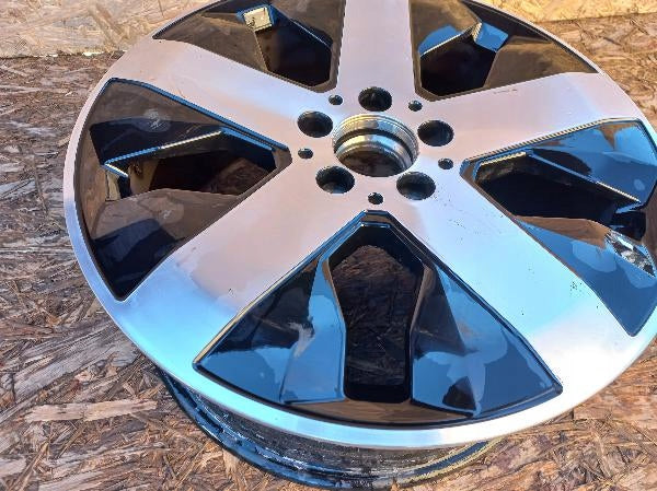 1x Alufelge 18 Zoll 7.5" 5x112 A2474012800 Mercedes-Benz W247 Rim Wheel