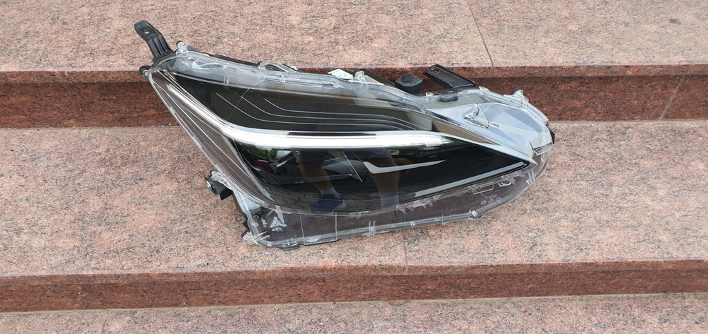 Frontscheinwerfer Toyota Yaris Cross Xenon Rechts Scheinwerfer Headlight SCH9616318667vm