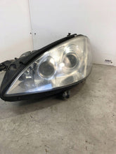 Load image into Gallery viewer, Frontscheinwerfer Mercedes-Benz W221 A2218202561 Links Scheinwerfer Headlight SCH7901233661uu