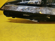 Laden Sie das Bild in den Galerie-Viewer, Frontscheinwerfer Skoda Fabia III 6V1941015F Full LED Links Headlight SCH9906484896hk