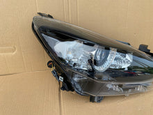 Laden Sie das Bild in den Galerie-Viewer, Frontscheinwerfer Mazda II D43N-51030 LED Rechts Scheinwerfer Headlight