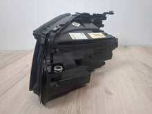Laden Sie das Bild in den Galerie-Viewer, Frontscheinwerfer Mercedes-Benz W213 A2139067606 LED Rechts Headlight SCH7081635899si