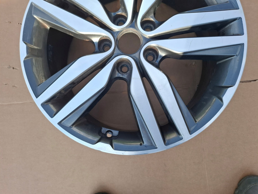 1x Alufelge 18 Zoll 7.5" 5x114.3 55ET Glanz Grau 52910-B2400 Kia Soul Mg FEL8715978513rx