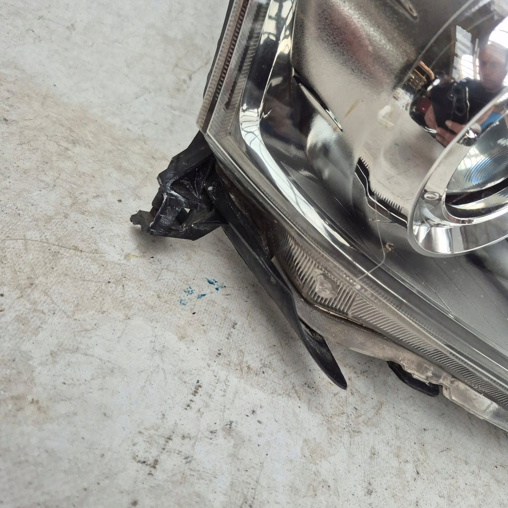Frontscheinwerfer Toyota Avensis Xenon Rechts Scheinwerfer Headlight SCH4546944813se