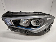 Laden Sie das Bild in den Galerie-Viewer, Frontscheinwerfer Mercedes-Benz Cla A1189062500 Links Scheinwerfer Headlight SCH2118284189si