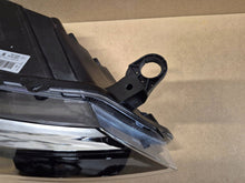 Load image into Gallery viewer, Frontscheinwerfer Seat Ateca 576941008F Rechts Scheinwerfer Headlight SCH9106782907rg
