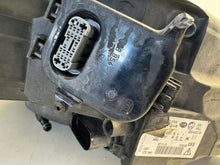 Laden Sie das Bild in den Galerie-Viewer, Frontscheinwerfer Skoda Superb II 3T1941015H Xenon Links Scheinwerfer Headlight