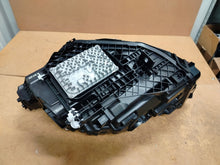 Laden Sie das Bild in den Galerie-Viewer, Frontscheinwerfer Mercedes-Benz W247 A2479064204 Rechts Scheinwerfer Headlight SCH3547935183js