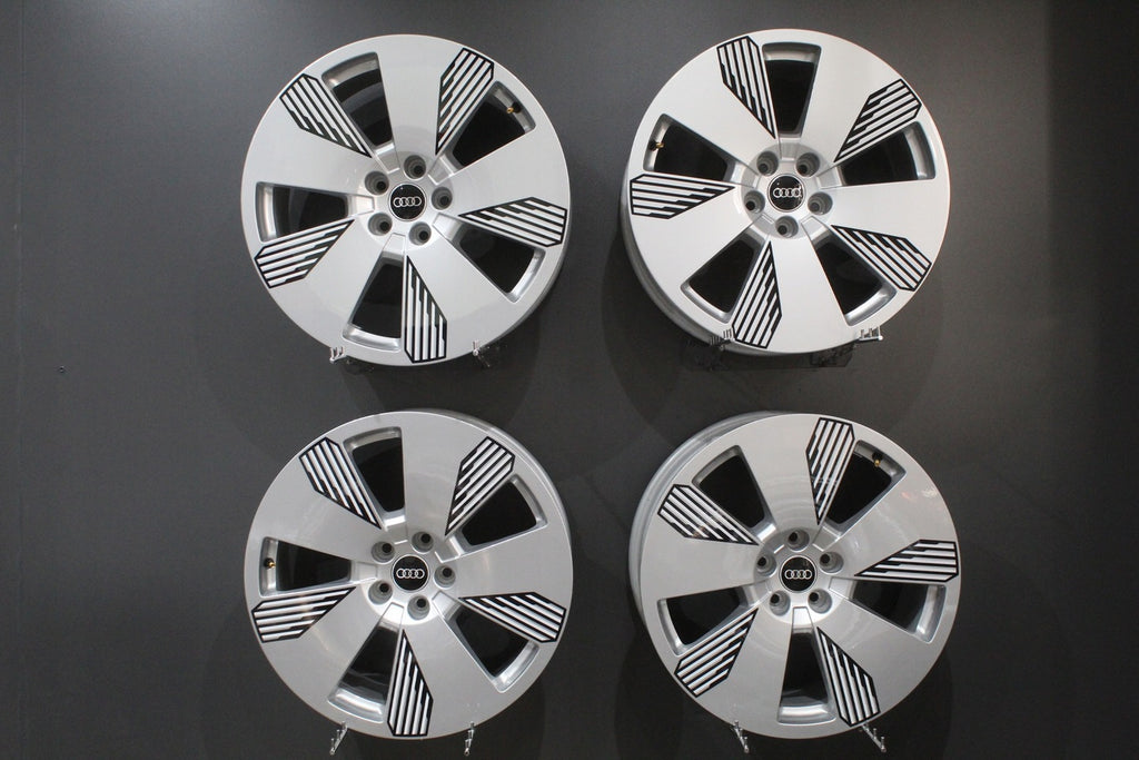 4x Alufelge 19 Zoll 8.0" 5x112 34ET Glanz Silber 4KE601025L Audi E-Tron