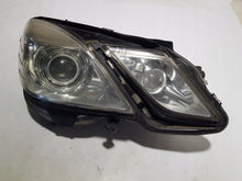 Laden Sie das Bild in den Galerie-Viewer, Frontscheinwerfer Mercedes-Benz W212 2128204161 Xenon Rechts Headlight SCH9049355386js