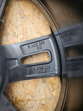 Laden Sie das Bild in den Galerie-Viewer, 1x Alufelge 19 Zoll 8.0" 5x112 46ET 6898051 BMW Rim Wheel FEL4629161438eu