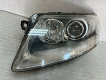 Laden Sie das Bild in den Galerie-Viewer, Frontscheinwerfer Audi A6 C6 4F0941003BB Xenon Links Scheinwerfer Headlight SCH2986199850qu