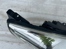 Laden Sie das Bild in den Galerie-Viewer, Frontscheinwerfer Hyundai I10 92102-0X0 Rechts Scheinwerfer Headlight