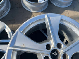 1x Alufelge 19 Zoll 8.5