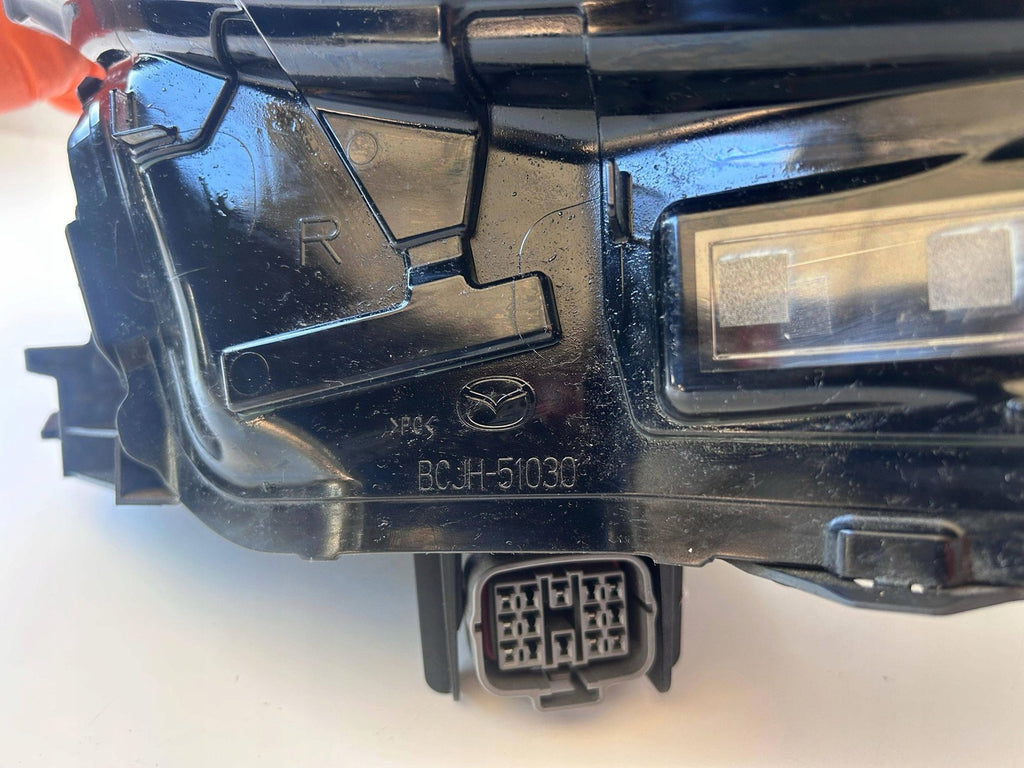 Frontscheinwerfer Mazda 3 BCJH-51030 Rechts Scheinwerfer Headlight SCH2320571504ql