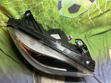Load image into Gallery viewer, Frontscheinwerfer Mercedes-Benz W246 A2468207261 Bi-Xenon Rechts Headlight SCH2556151200wf
