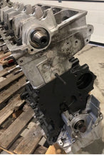 Laden Sie das Bild in den Galerie-Viewer, Motor Audi A4 BSS 2.0 TDI 140PS 103kW Diesel Engine Unkomplett MOT5323701574lw