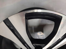 Laden Sie das Bild in den Galerie-Viewer, 1x Alufelge 17 Zoll 7.0&quot; 5x114.3 49ET 403007582 Renault III 1 Rim Wheel